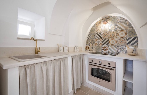 Martina Franca Villa | Villa 'I Trulli Di Ninì' with Private Pool, Wi-Fi and Air Conditioning