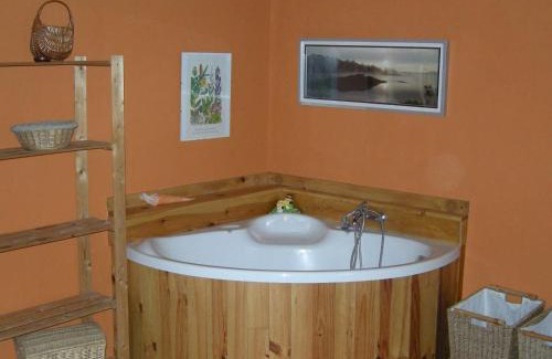 Ayguatebia-Talau House | Villa in Ayguatébia-Talau with Garden & BBQ