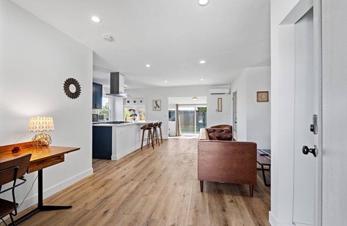 Hollywood Hills Villa | VILLa IN BEST LOCATION