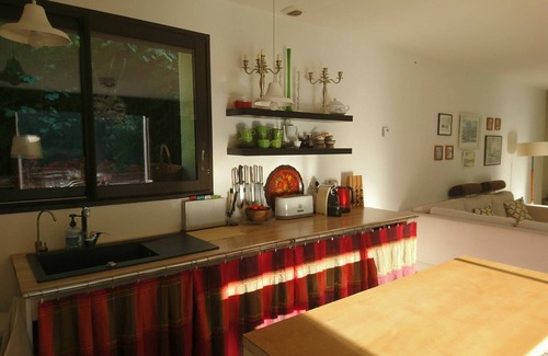 Bruniquel Villa | Villa in Bruniquel by Aveyron River