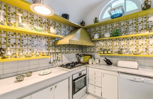 Marina Piccola Villa | Villa in Capri with 4 bedrooms sleeps 8