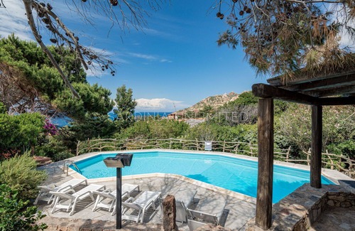 Costa Paradiso Villa | Villa in Costa Paradiso with 3 bedrooms sleeps 6