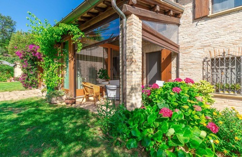 Fano Villa | Villa in Fano with 6 bedrooms sleeps 14