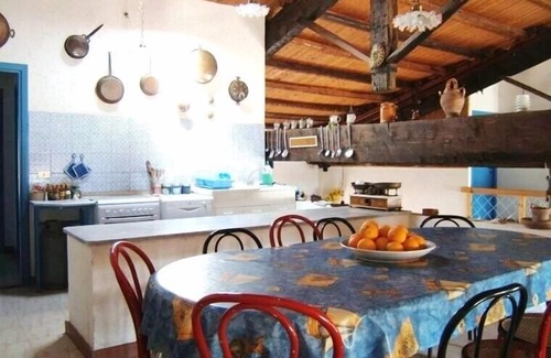 Marzamemi House | Villa in front of the sea with 18 beds