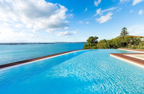 Syracuse Villa | Villa in Isola with 4 bedrooms sleeps 8