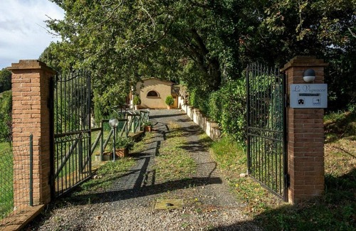 Lustignano Villa | Villa in Lustignano with 2 bedrooms sleeps 4