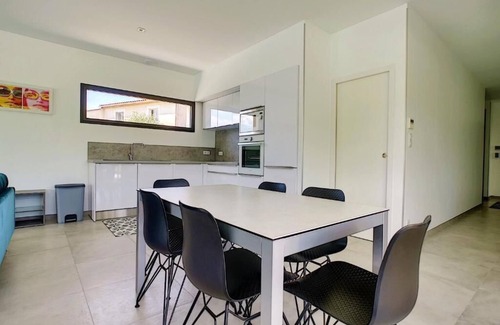 Cabannes Villa | Villa in Provence with private pool + terraces