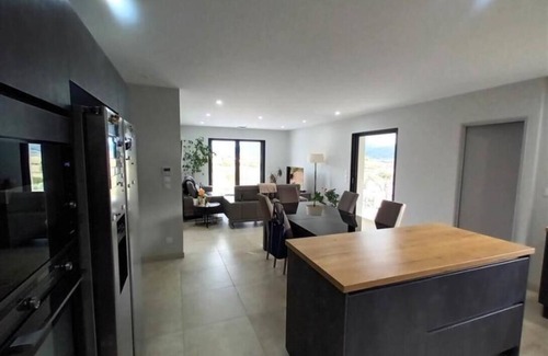 Rasteau House | Villa in Provence with Stunning Views of Mont Ventoux and the Vineyards!