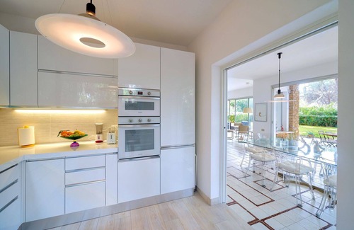 Roccamare Villa | Villa in Roccamare with 5 bedrooms sleeps 10