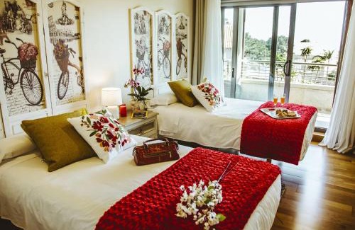 Montalvo House | Villa in Sanxenxo with Sea View & Pool