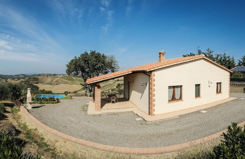 Cinigiano House | Villa in the Tuscan countryside with private pool