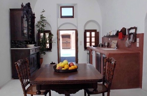 Megalochori Villa | Villa Io: 3BR Historic Villa with Private Pool