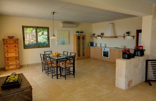 Karavados Villa | Villa 'Ippokampos Ideales Resort' with Sea View, Wi-Fi and Air Conditioning