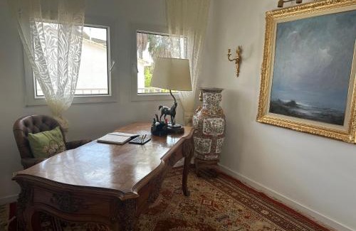 Pineda de Mar Bed & Breakfast | Villa IRI Habitación N1 con baño propio y balcón