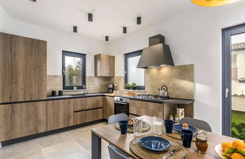 Vrznaveri House | Villa Isabela by Interhome