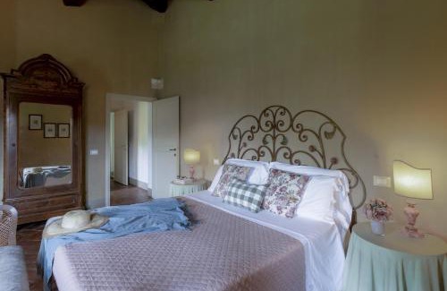 Peccioli Villa | VILLA ISIDE 8, Emma Villas