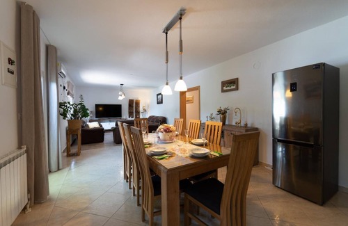 Donje Rastane Villa | Villa Jadran - Three Bedroom Villa, Sleeps 7
