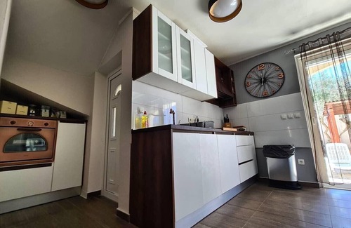 Privlaka Villa | Villa Jurišić 10 metara od mora plaža lezaljke veliko dvorište