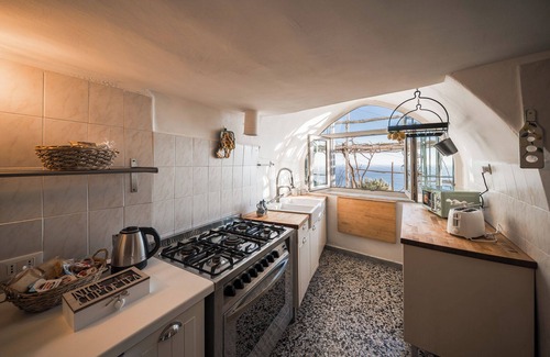 Furore Villa | Villa just minutes from the magnificent landscapes of the Amalfi Coast