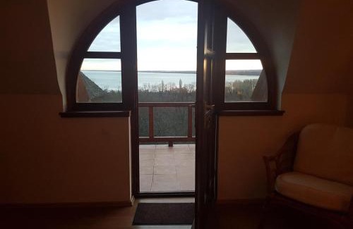 Tihany House | Villa Kőrózsa Vendégház Tihany