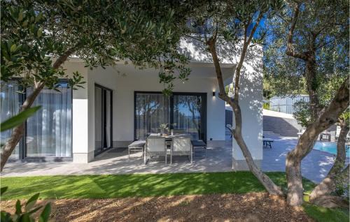 Banjol House | Villa Karla Rab