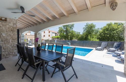 Stinjan Villa | Villa Kata