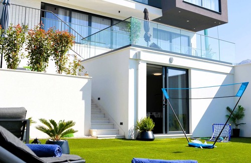 Klis Villa | Villa Katrin - complete privacy, BBQ, pool and panoramic sea view