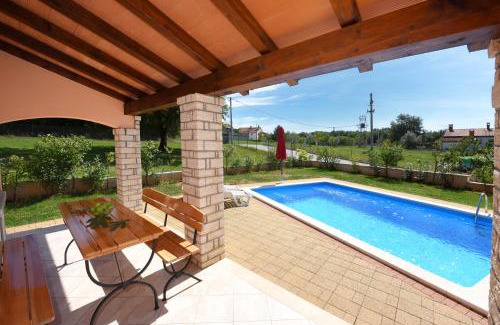 Mofardini Villa | Villa Kmacici 377