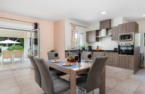 Pinar del Advocat Villa | Villa Kobe - PlusHolidays