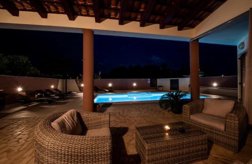 Valbandon House | Villa Komel with Pool