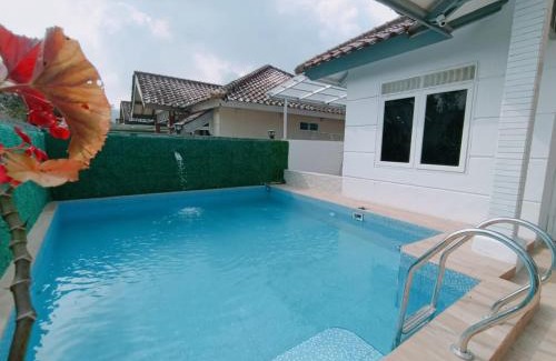 Cipanas Villa | Villa Kota Bunga Madeline