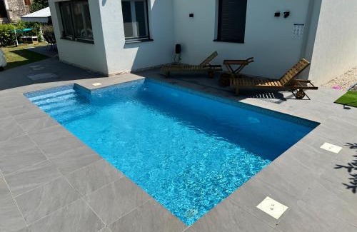 Tinjan Villa | Villa Kristina