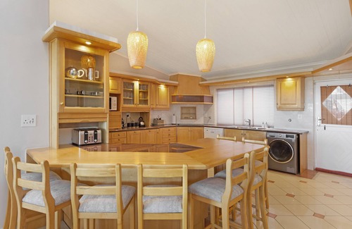 Mountainside House | Villa Kyma by HostAgents