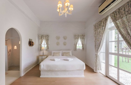 Kanchanaburi Hotel | Villa La Flora Kanchanaburi