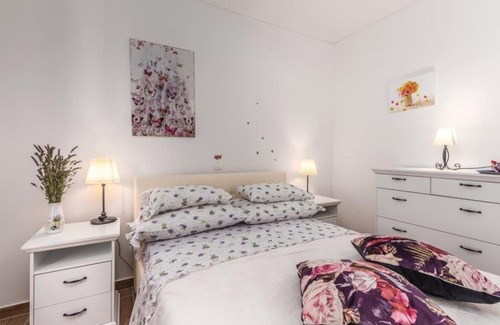 Predoscica Villa | Villa La Sella - romantic house with a unique view