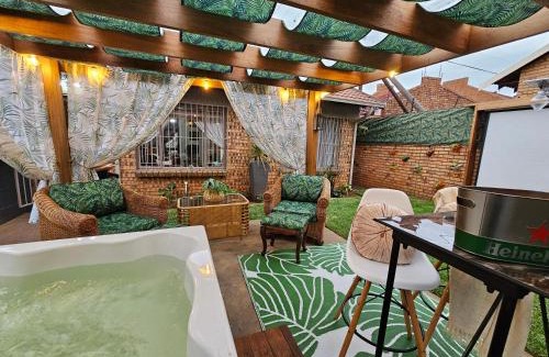 Emalahleni Villa | Villa La'Vie