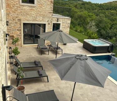 Buje Villa | Villa La Vinella with heated pool