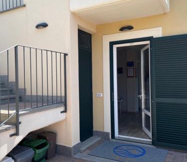 Trevignano Romano House | VILLA "Lago Blu" vista lago di Bracciano, con vasca idromassaggio esterna