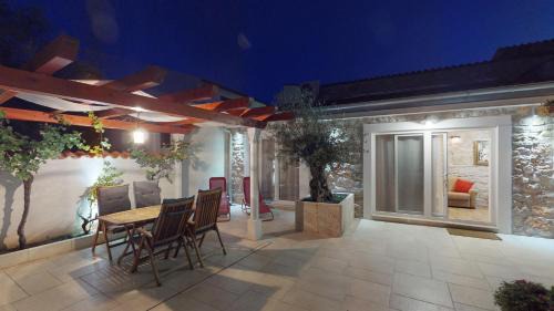 Susica Apartment | Villa Lantina