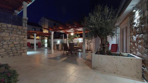 Susica Apartment | Villa Lantina