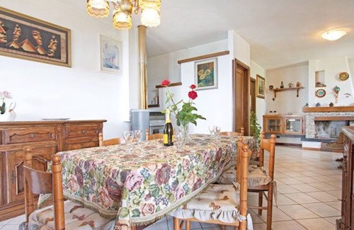 Corsanico Villa | Villa Las Palmas by Nicola Real Estate