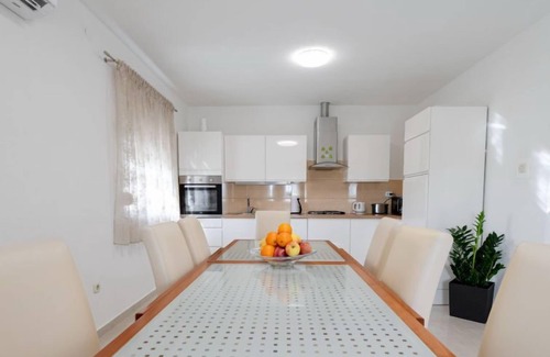 Velim House | Villa Laura by Interhome