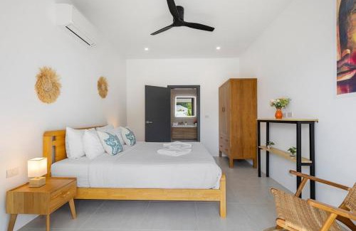 Lamai Villa | Villa Laura by See Residence -Near Cystal bay- Inclued Airport pick up