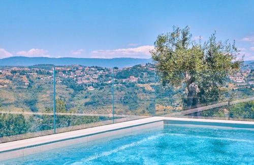 Laureana Cilento Apartment | Villa Laurì - Villa with swimming pool