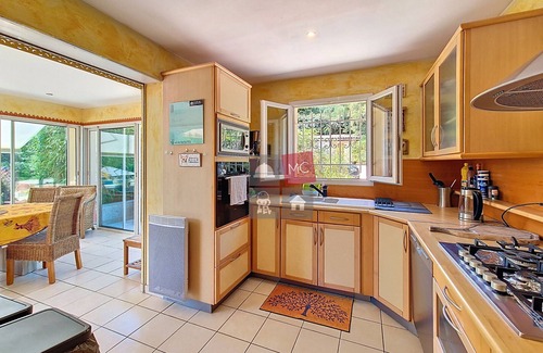 Preconil Villa | VILLA LES GOONYS