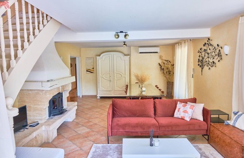 Volonne Villa | Villa Les Oliviers