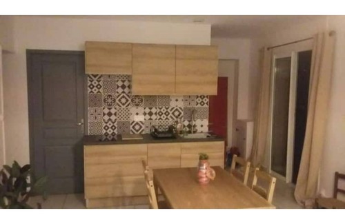 Martigues Villa | Villa Les Roches Blanches - Gite 1 "Le Ptit du Sud"