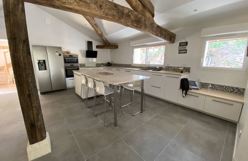 Laree House | Villa Lesberit