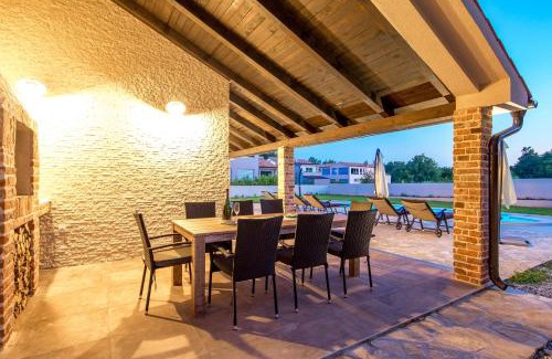 Belavici Villa | Villa Leticia