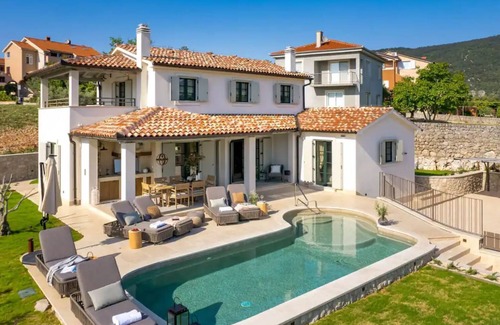 Cres Villa | Villa Leucolea with pool